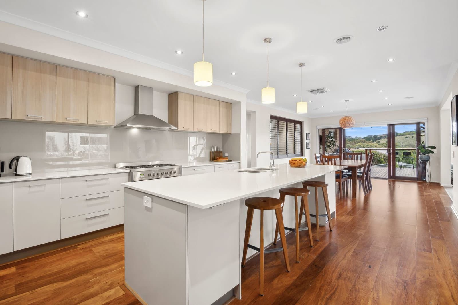 Furnished 4 Bedroom House in Torquay
