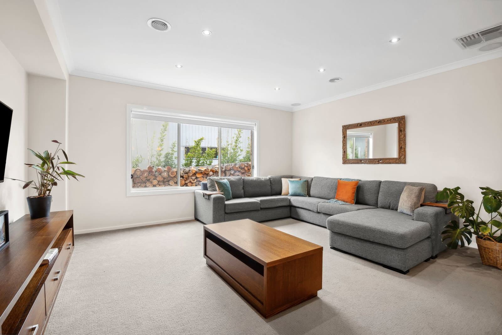 Furnished 4 Bedroom House in Torquay