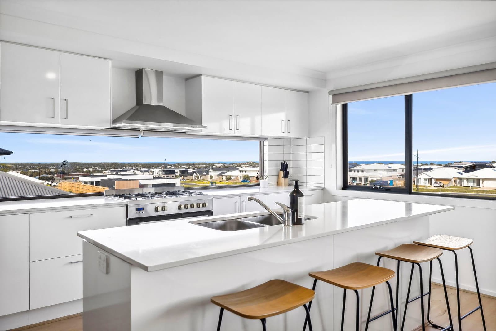 Furnished 4 Bedroom House in Torquay