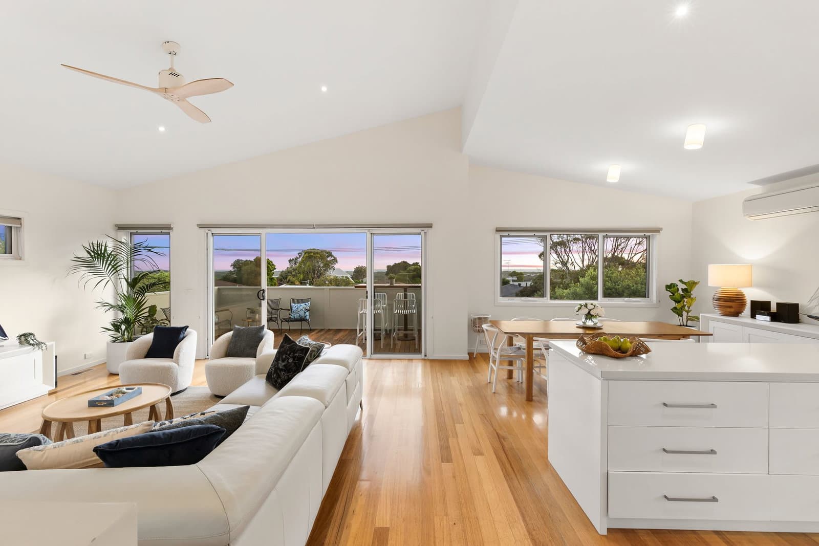 Furnished 4 Bedroom House in Ocean Grove