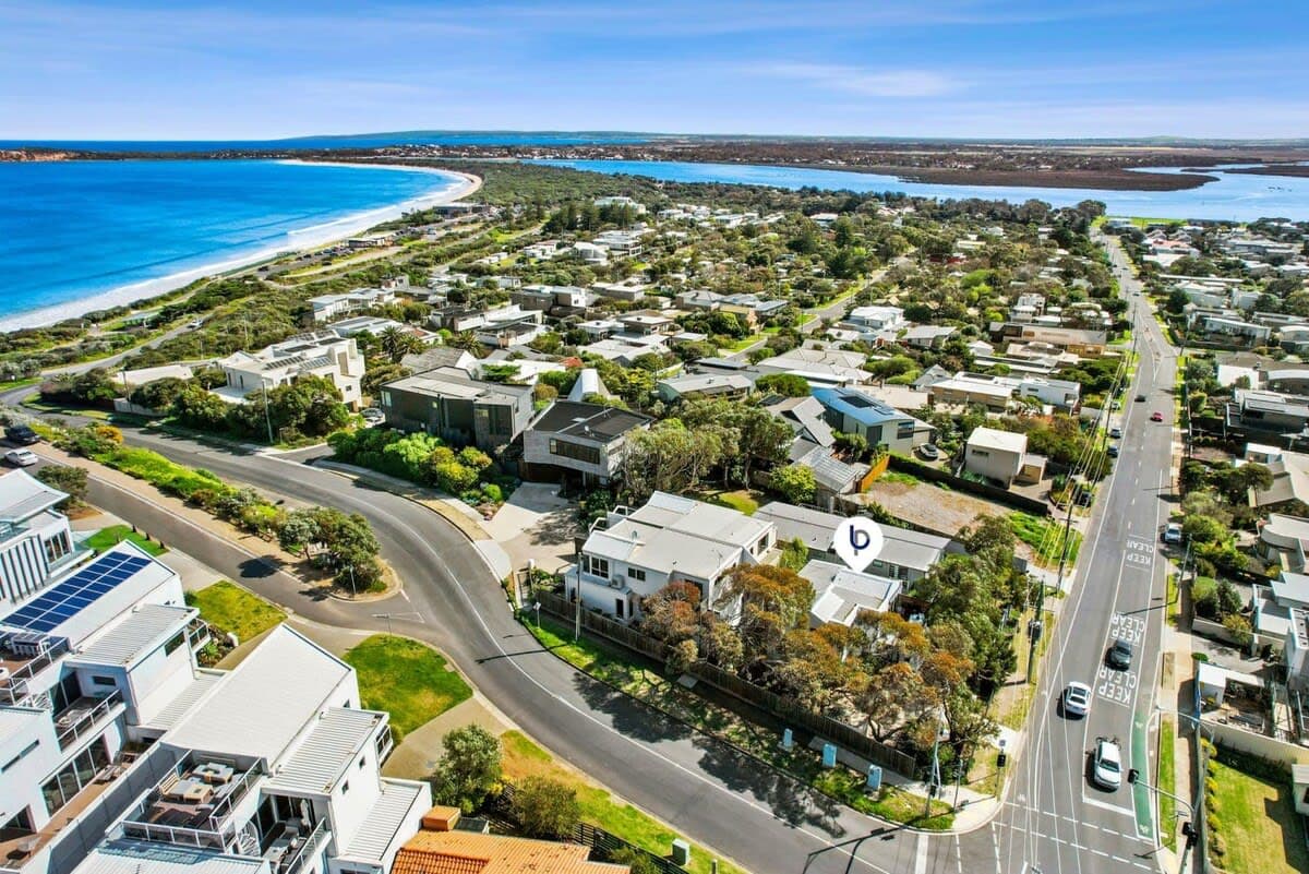 Furnished 3 Bedroom House in Ocean Grove