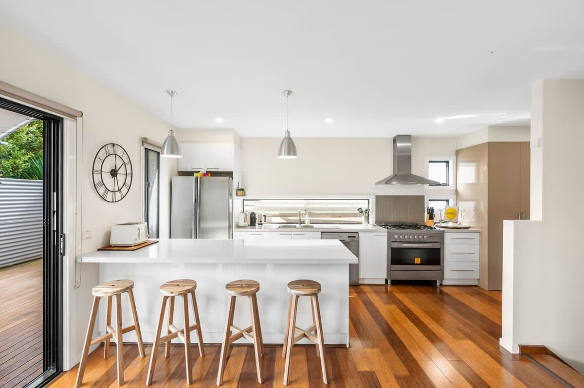 Furnished 4 Bedroom House in Ocean Grove