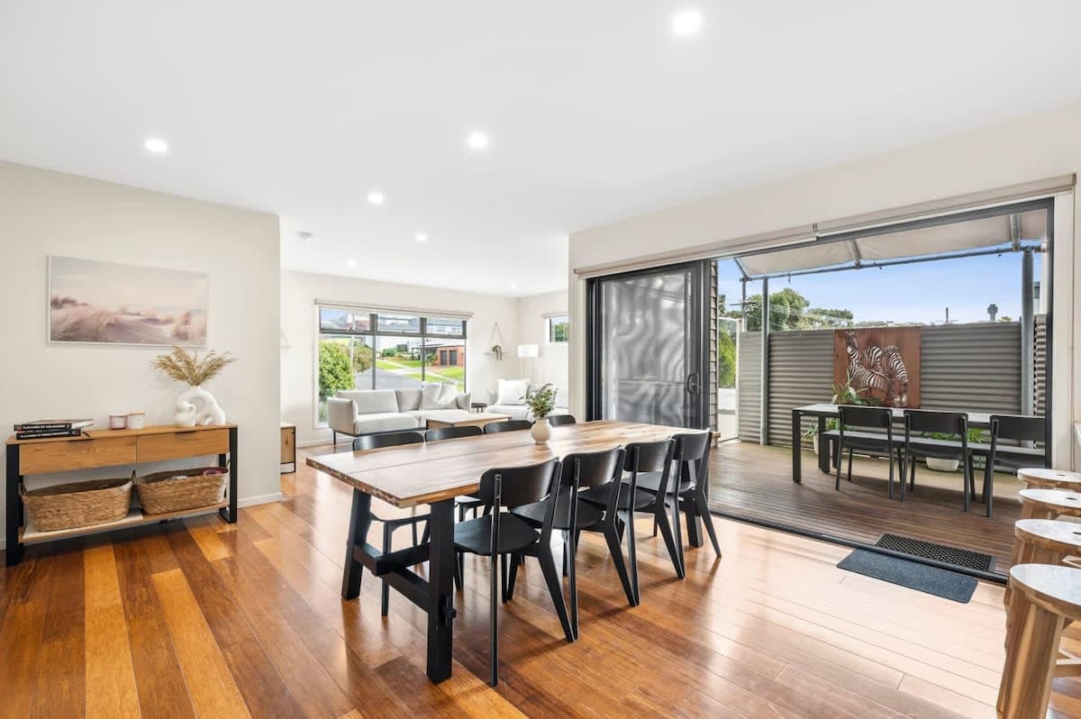 Furnished 4 Bedroom House in Ocean Grove