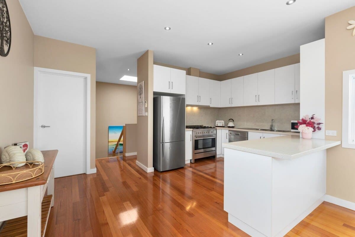 Furnished 4 Bedroom House in Ocean Grove