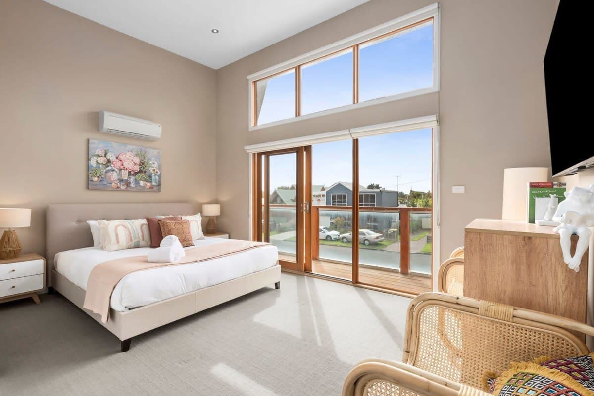 Furnished 4 Bedroom House in Ocean Grove