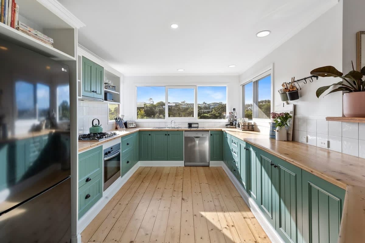 Furnished 5 Bedroom House in Ocean Grove