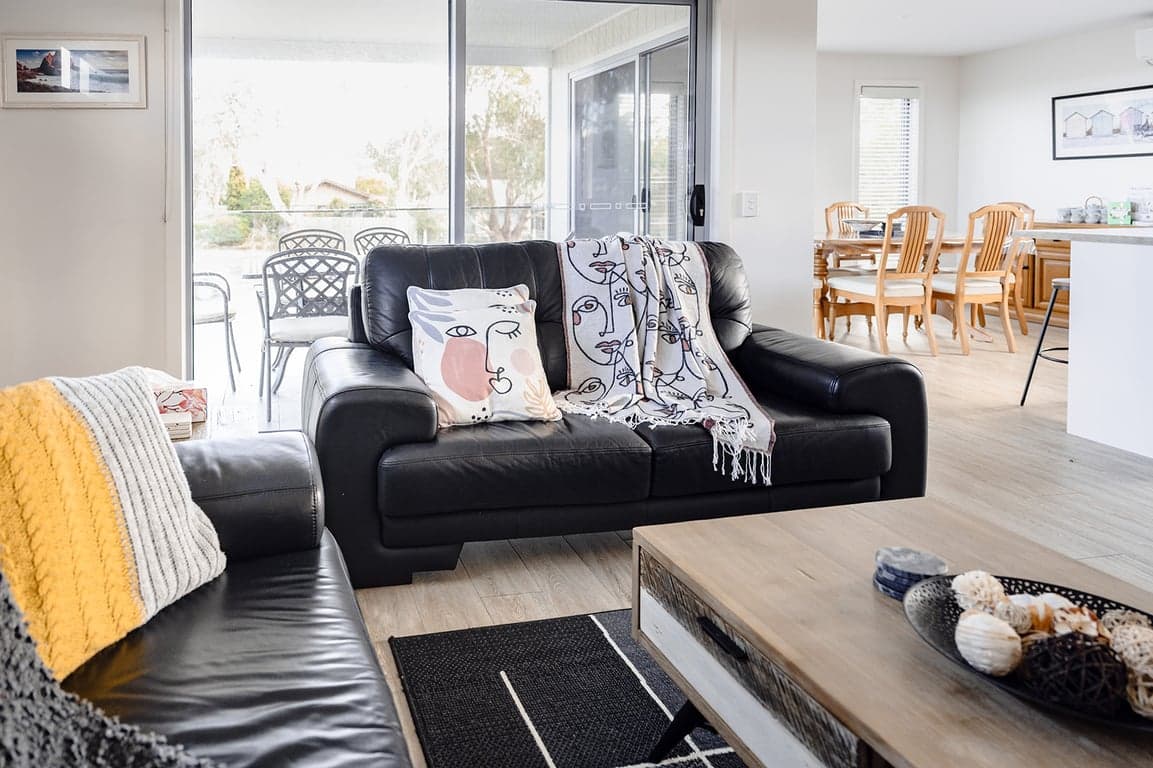 Furnished 3 Bedroom House in Inverloch