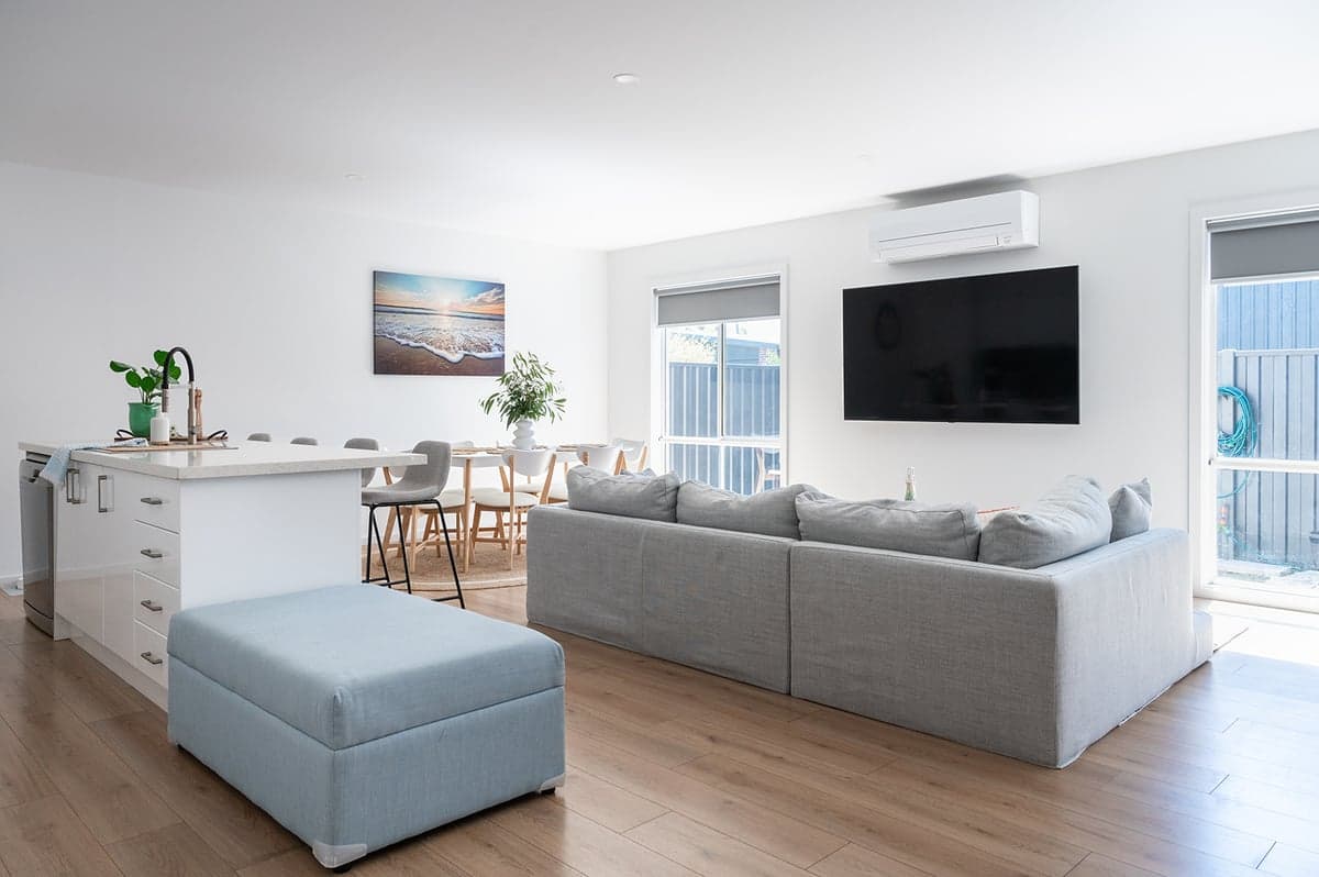 Furnished 2 Bedroom House in Inverloch
