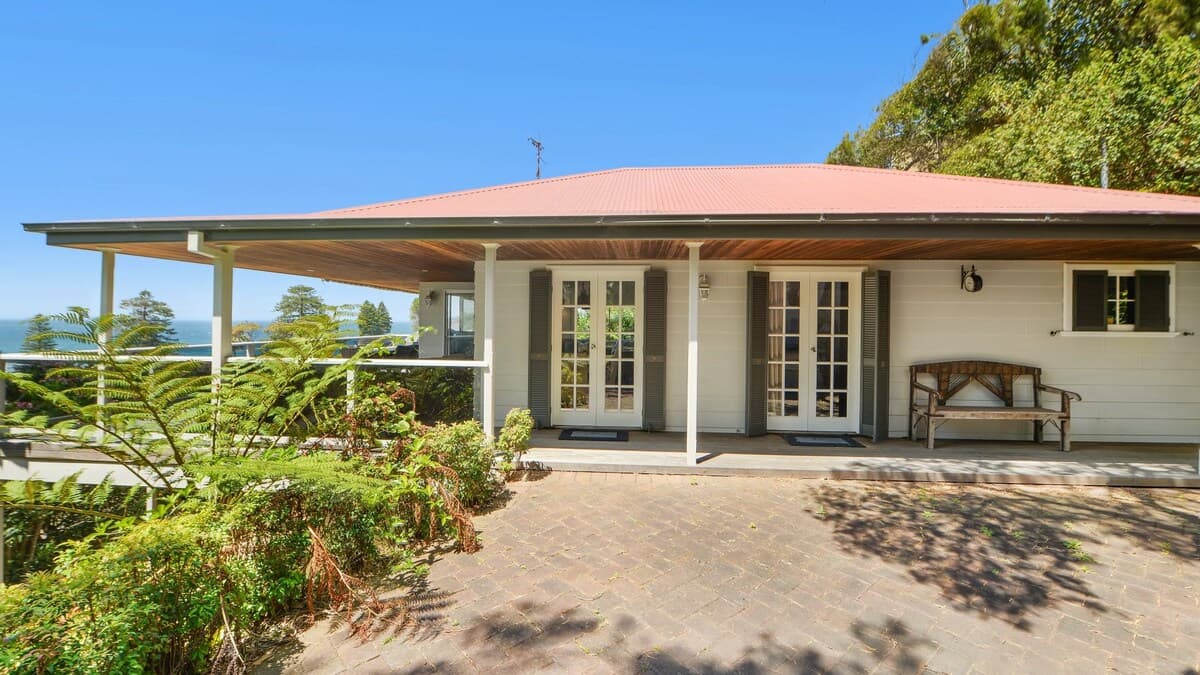 Furnished 4 Bedroom House in Avoca Beach