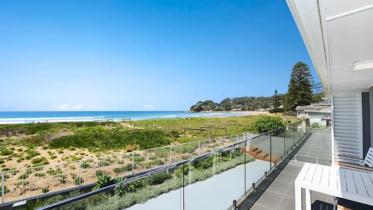 Furnished 2 Bedroom House in Avoca Beach