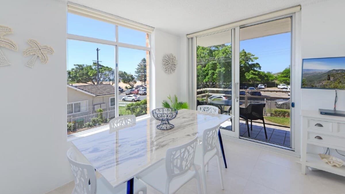 Furnished 2 Bedroom House in Green Point