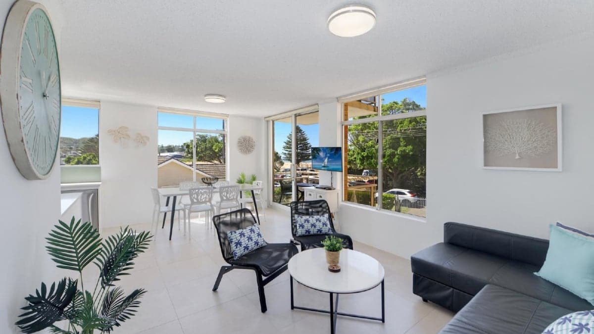 Furnished 2 Bedroom House in Green Point