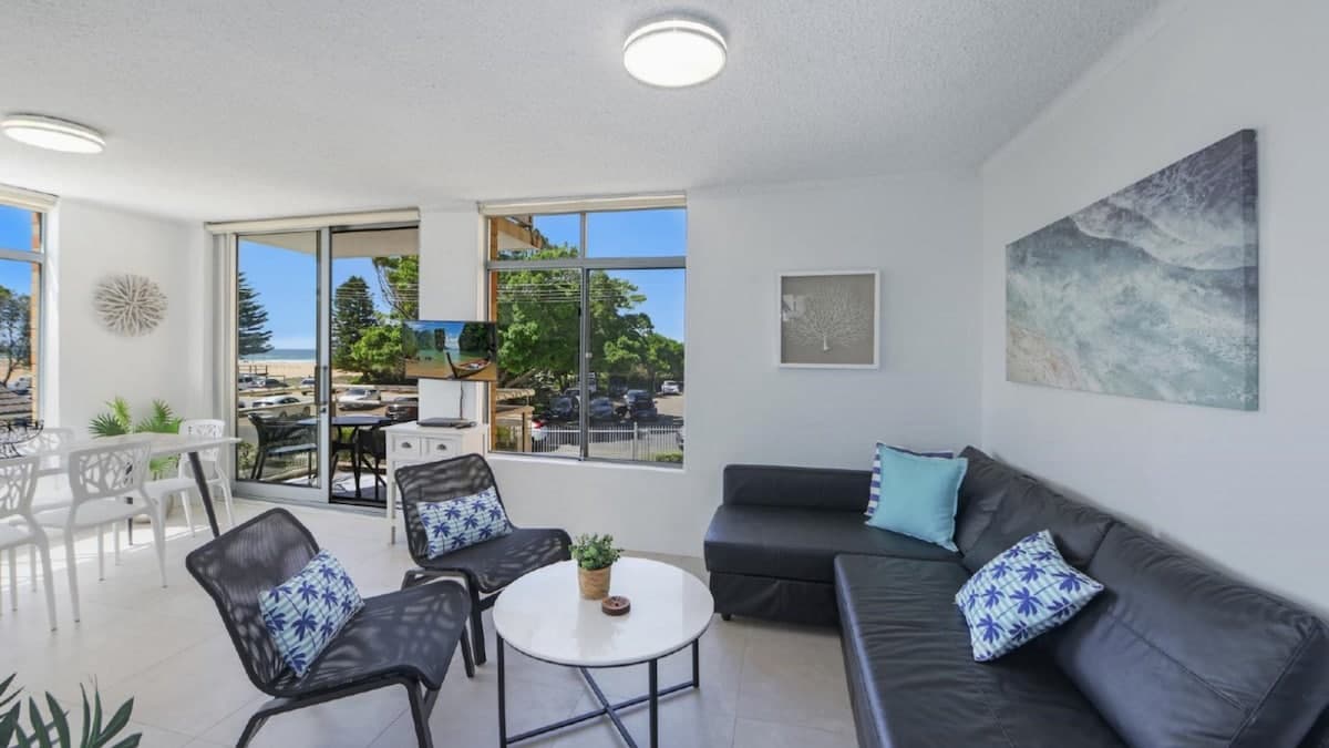 Furnished 2 Bedroom House in Green Point
