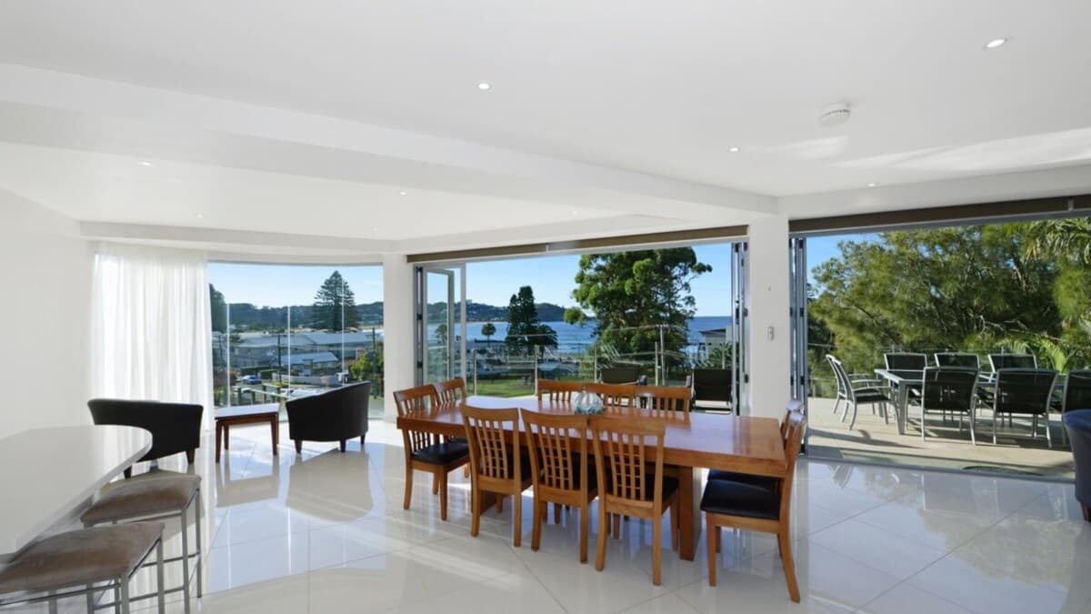 Furnished 4 Bedroom House in Avoca Beach