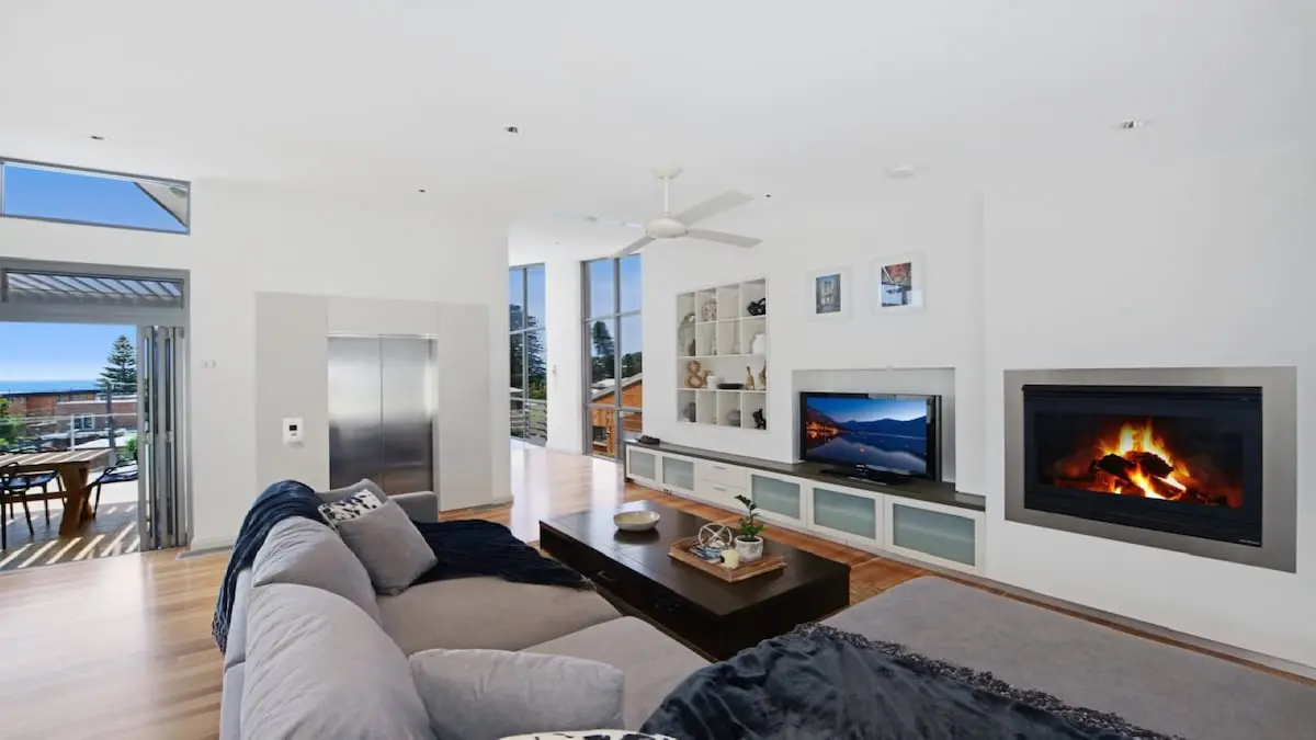 Furnished 5 Bedroom House in Avoca Beach