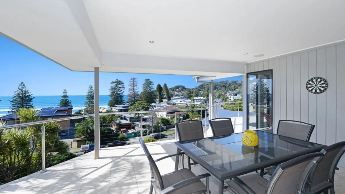 Furnished 5 Bedroom House in Avoca Beach