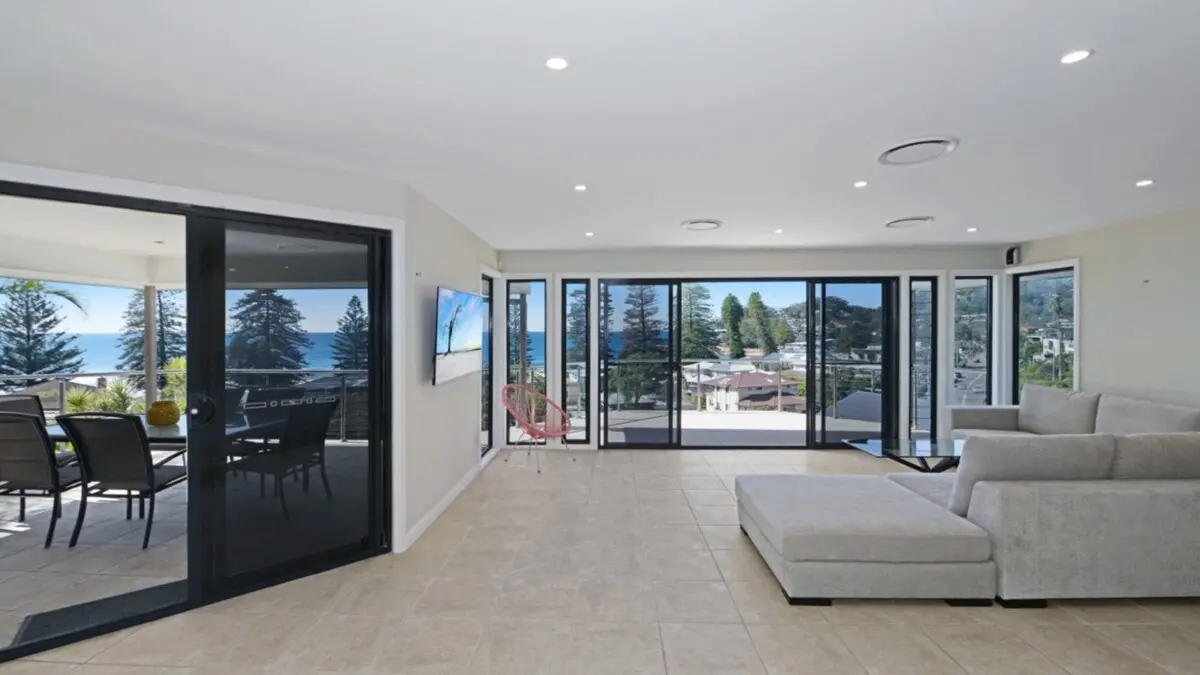 Furnished 5 Bedroom House in Avoca Beach