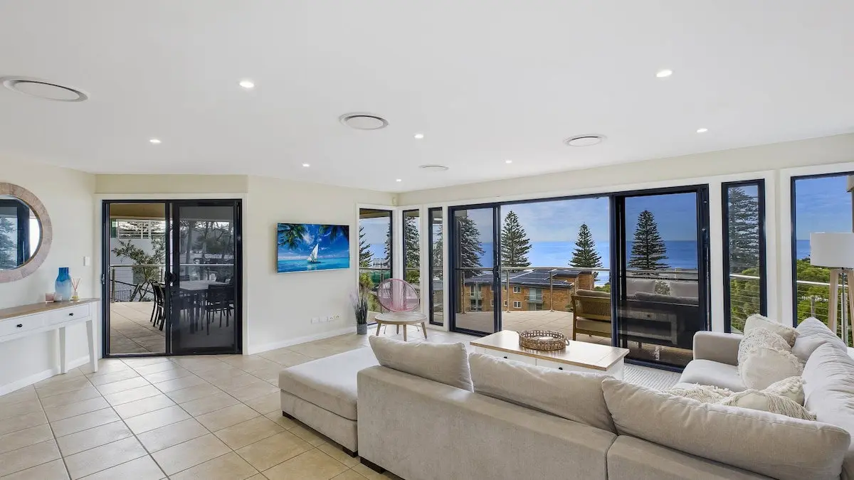 Furnished 5 Bedroom House in Avoca Beach