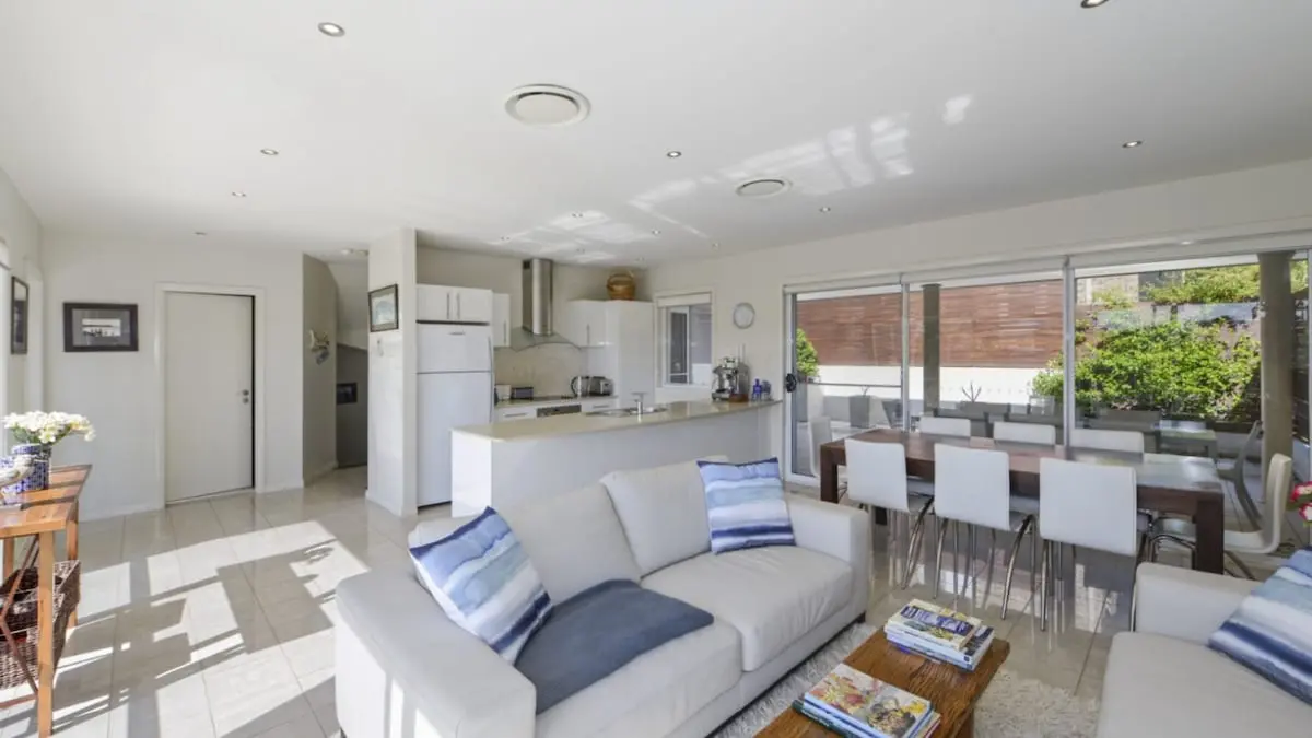 Furnished 3 Bedroom House in Avoca Beach
