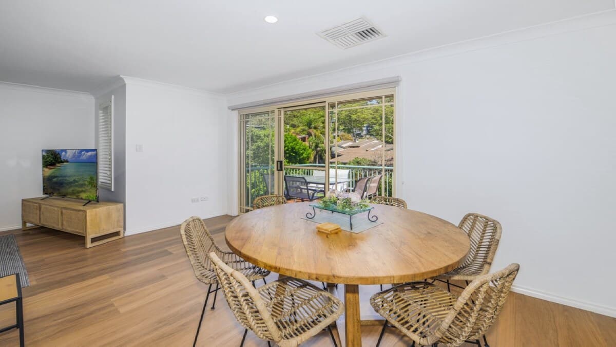 Furnished 3 Bedroom House in Kincumber