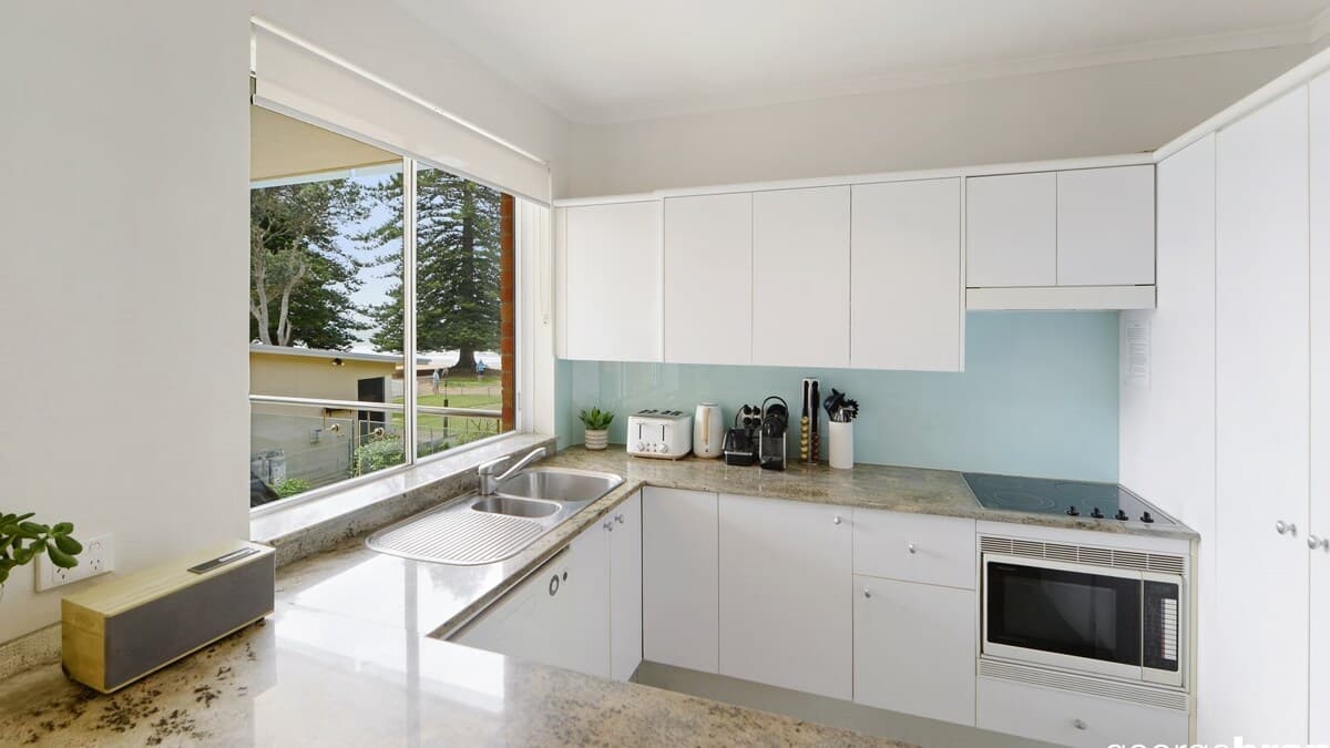 Furnished 2 Bedroom House in Avoca Beach