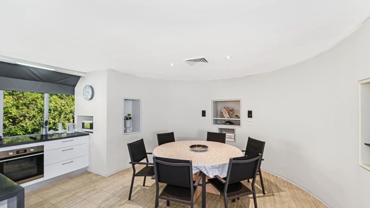 Furnished 3 Bedroom House in Avoca Beach