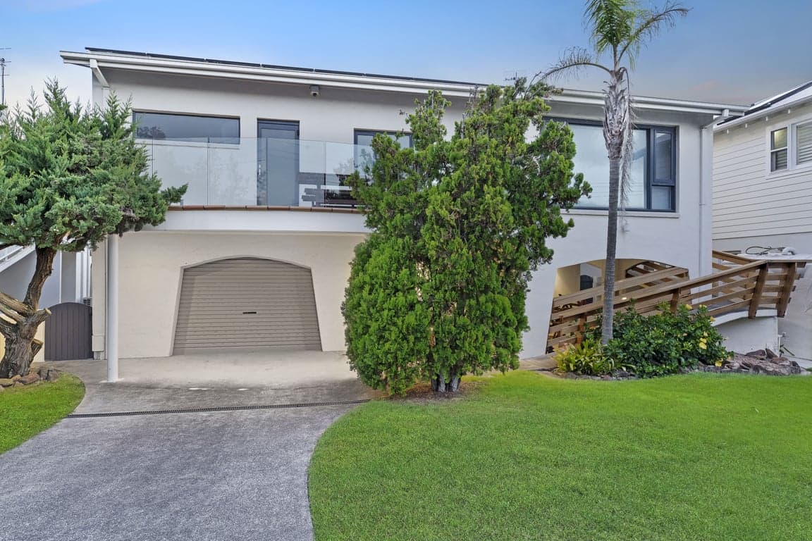 Furnished 2 Bedroom House in North Avoca