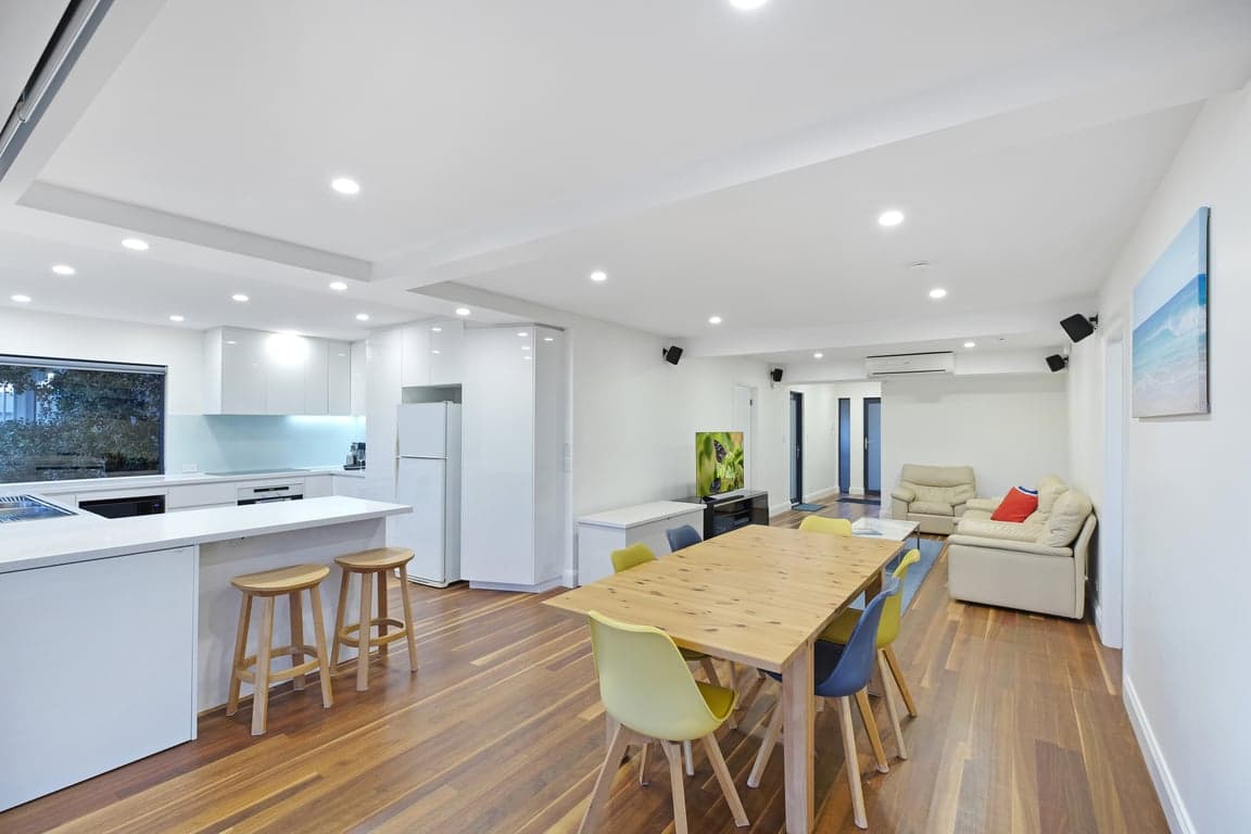 Furnished 2 Bedroom House in North Avoca
