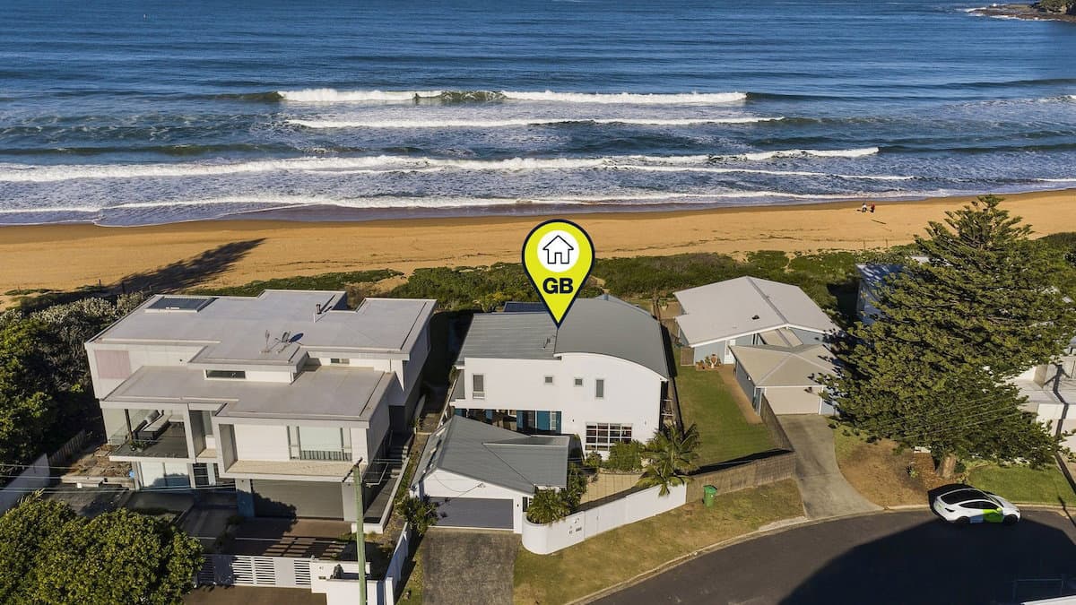 Furnished 5 Bedroom House in North Avoca