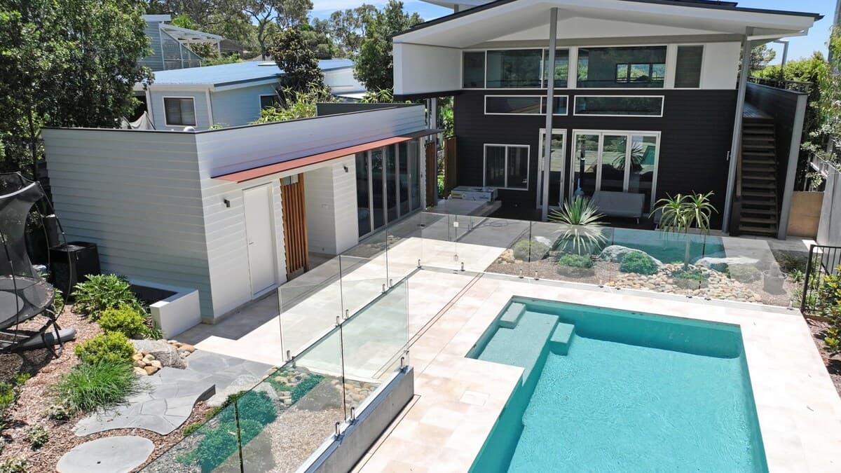 Furnished 3 Bedroom House in MacMasters Beach