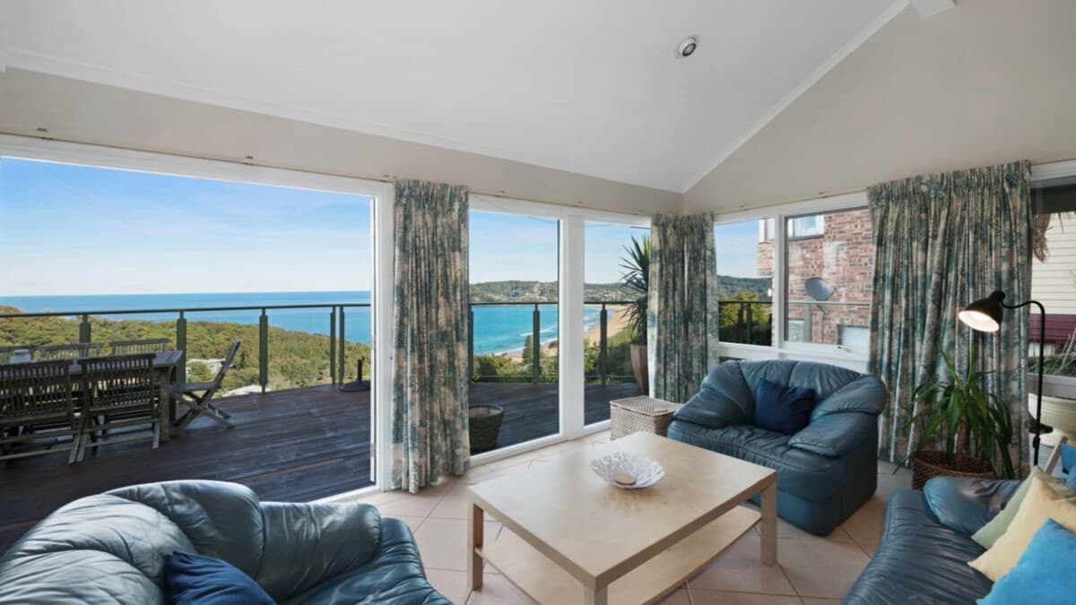 Furnished 4 Bedroom House in North Avoca