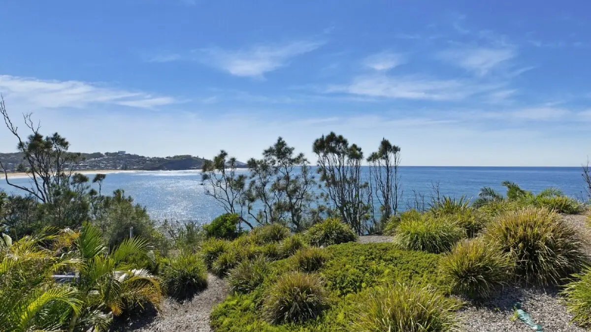 Furnished 3 Bedroom House in Avoca Beach