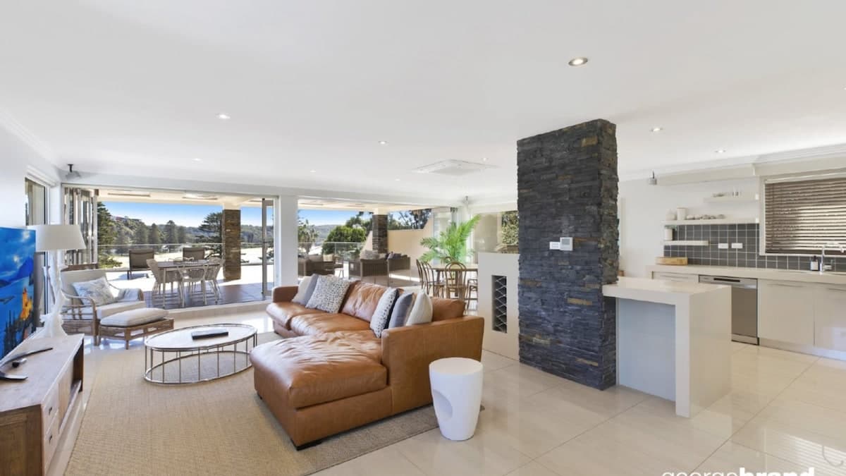 Furnished 3 Bedroom House in Avoca Beach