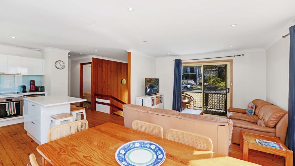 Furnished 4 Bedroom House in Copacabana