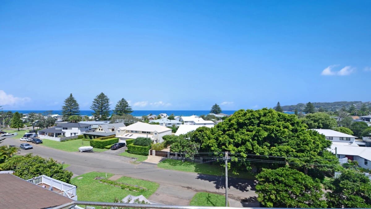Furnished 4 Bedroom House in North Avoca