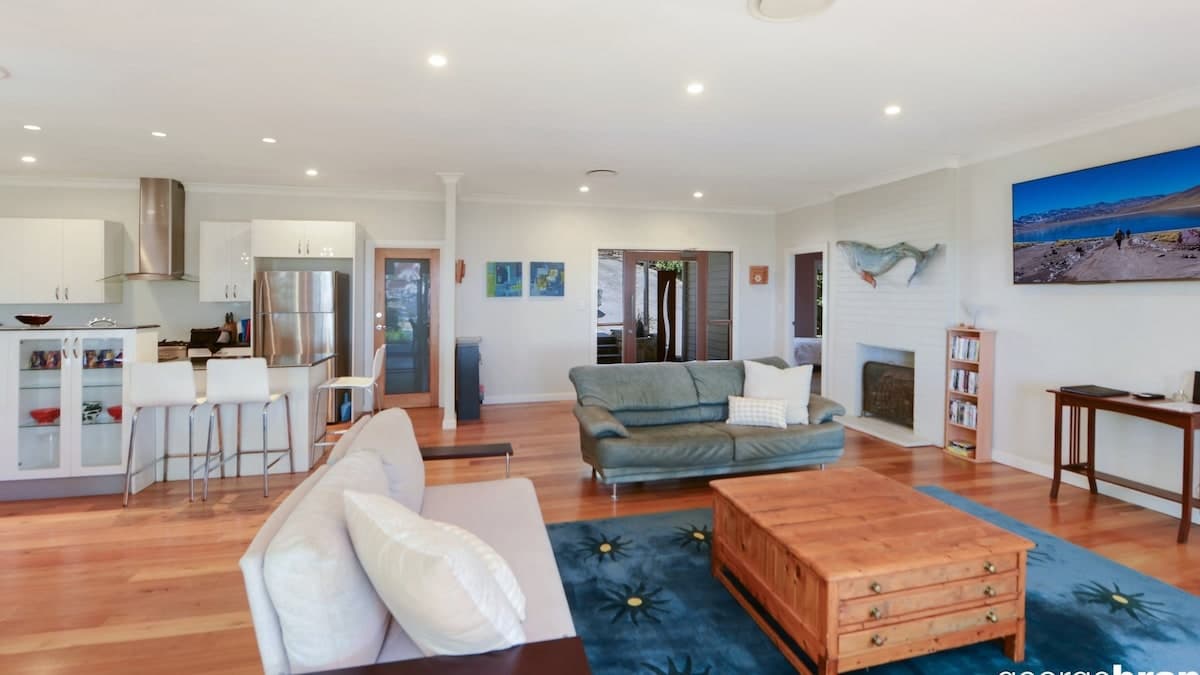 Furnished 4 Bedroom House in Avoca Beach