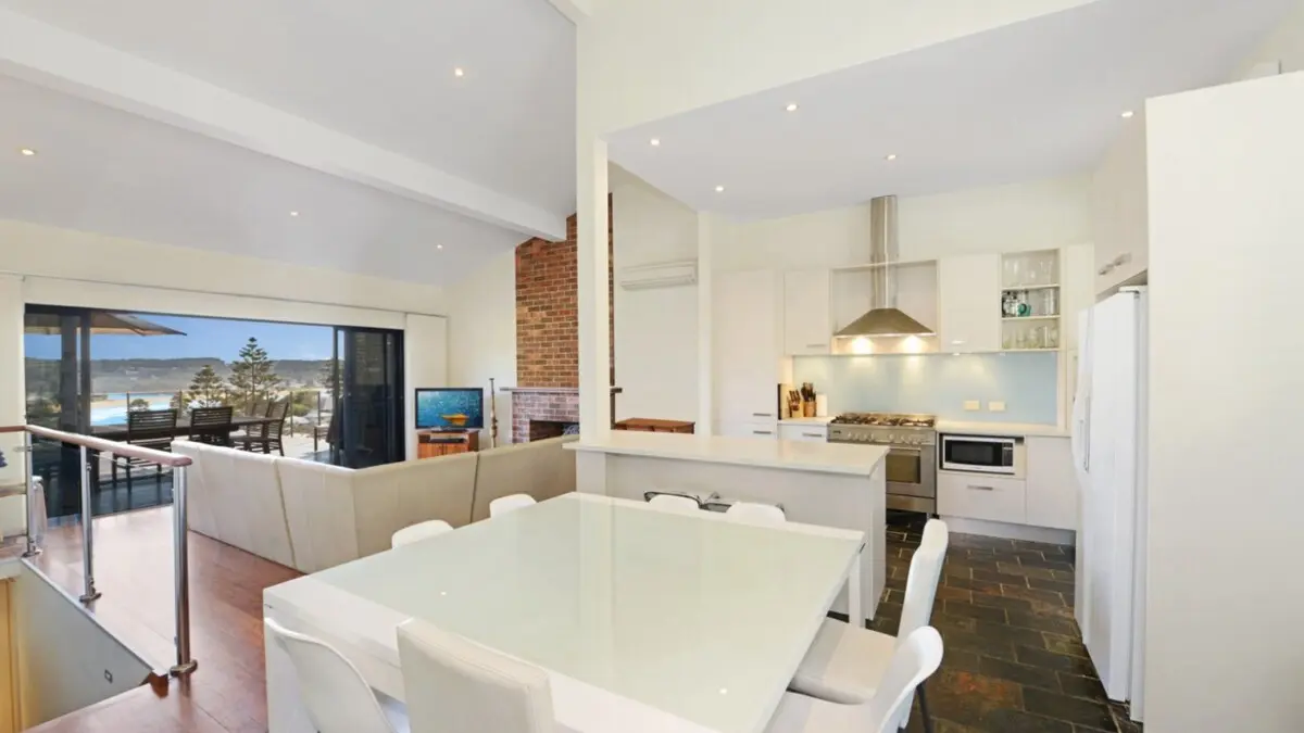 Furnished 4 Bedroom House in Avoca Beach