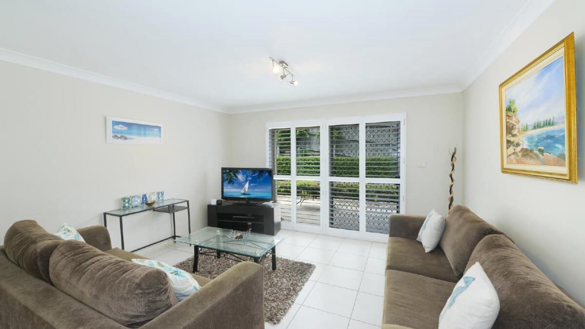 Furnished 3 Bedroom House in Terrigal