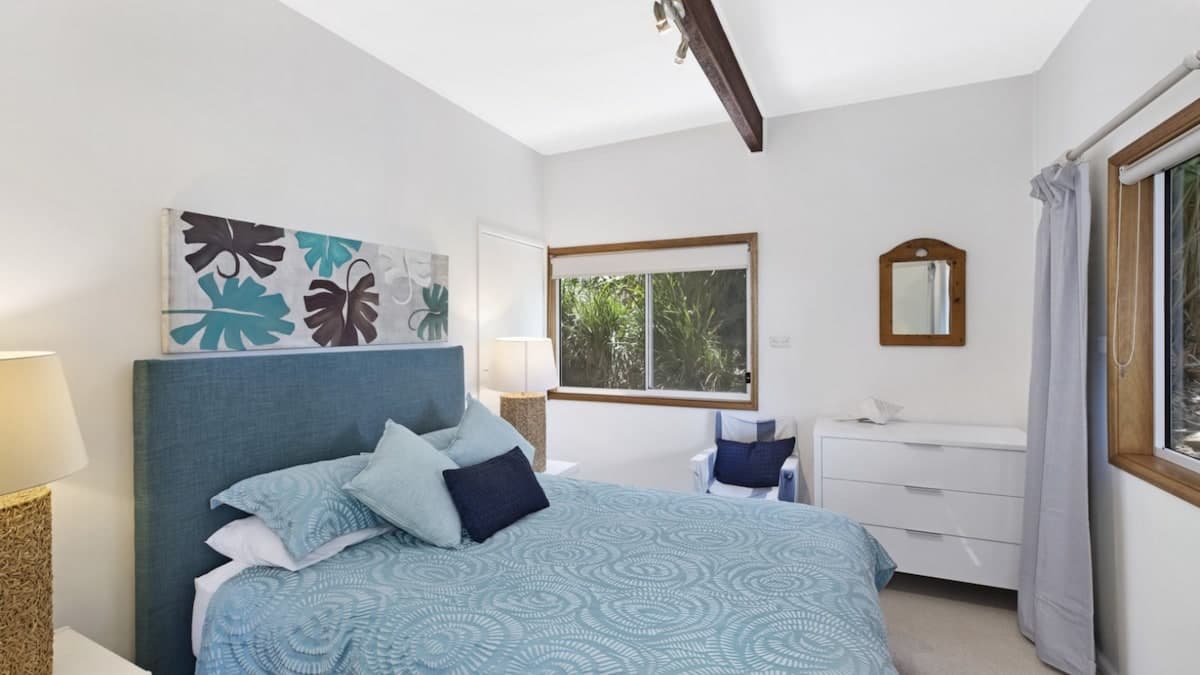 Furnished 4 Bedroom House in MacMasters Beach