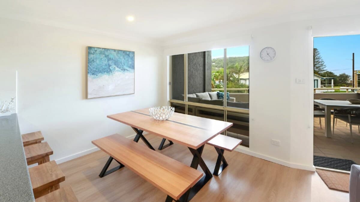 Furnished 3 Bedroom House in North Avoca