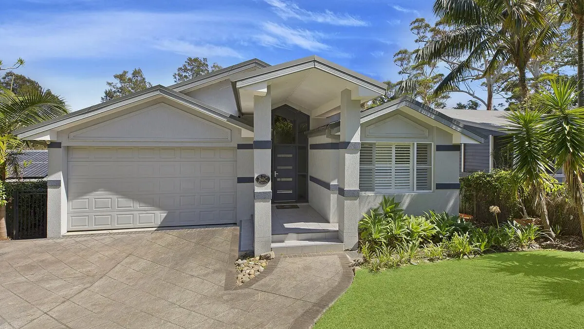 Furnished 4 Bedroom House in Avoca Beach