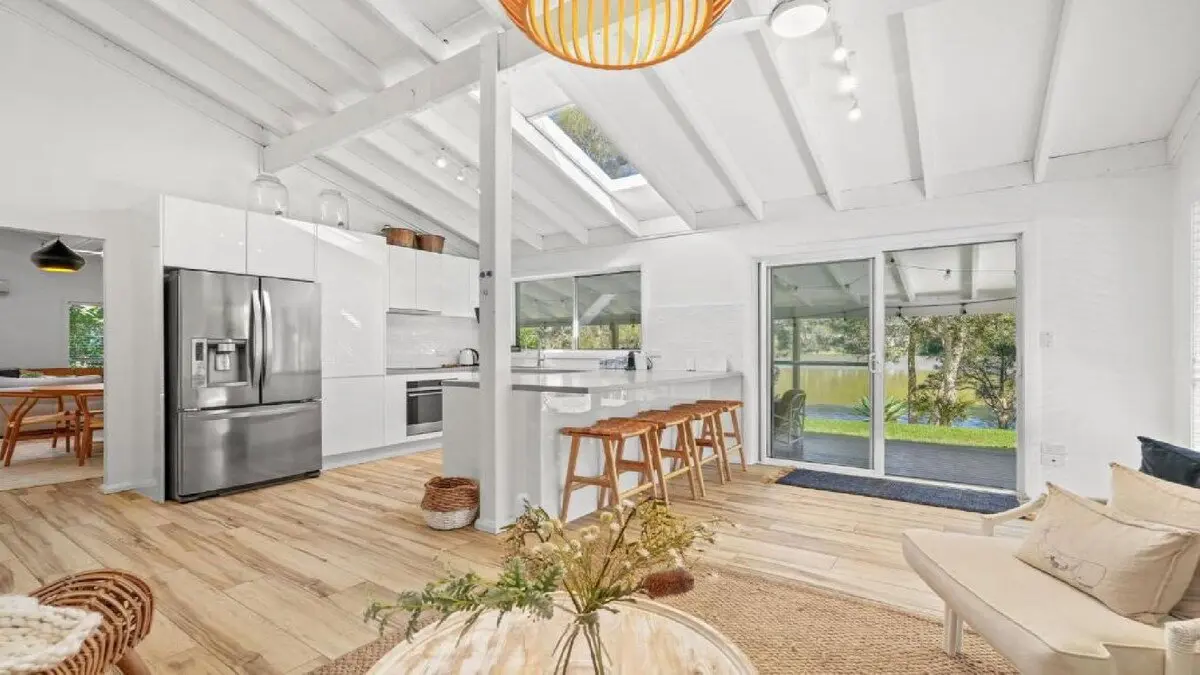 Furnished 4 Bedroom House in Avoca Beach