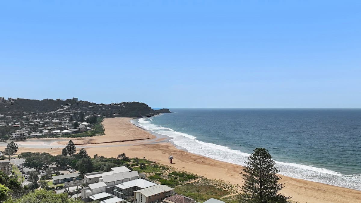 Furnished 4 Bedroom House in Avoca Beach