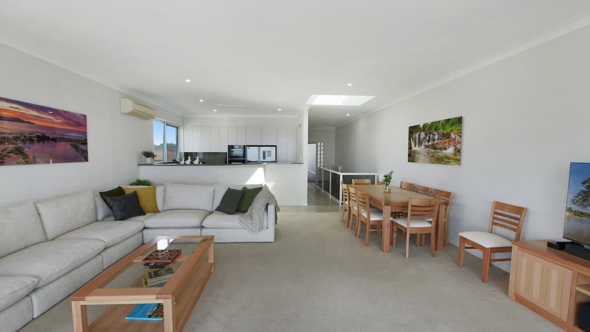 Furnished 4 Bedroom House in Avoca Beach