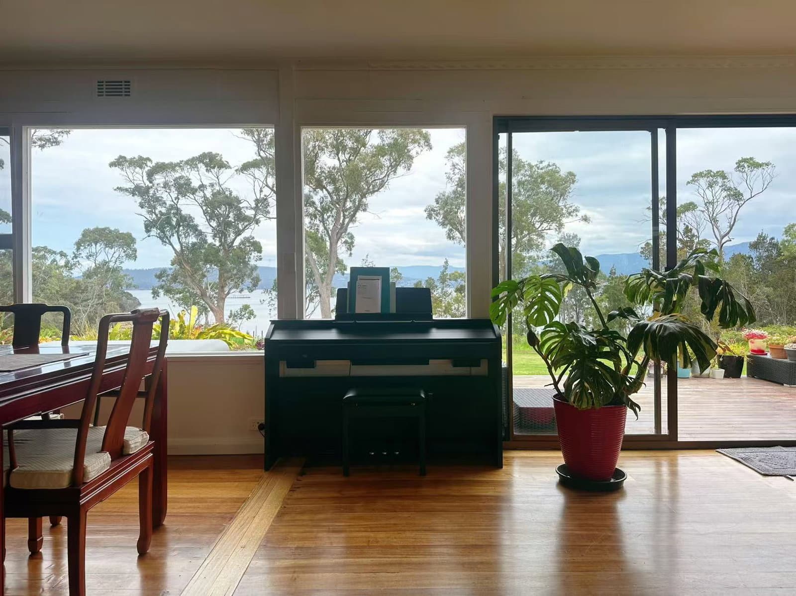 Furnished 2 Bedroom House in Tinderbox