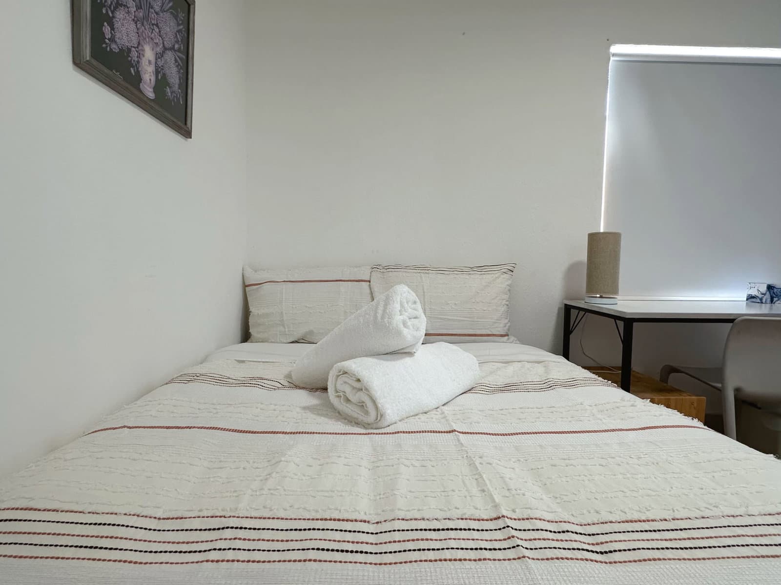 Furnished 1 Bedroom Apartment in Montrose
