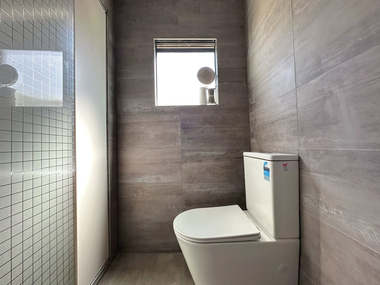 Furnished 1 Bedroom Apartment in Montrose