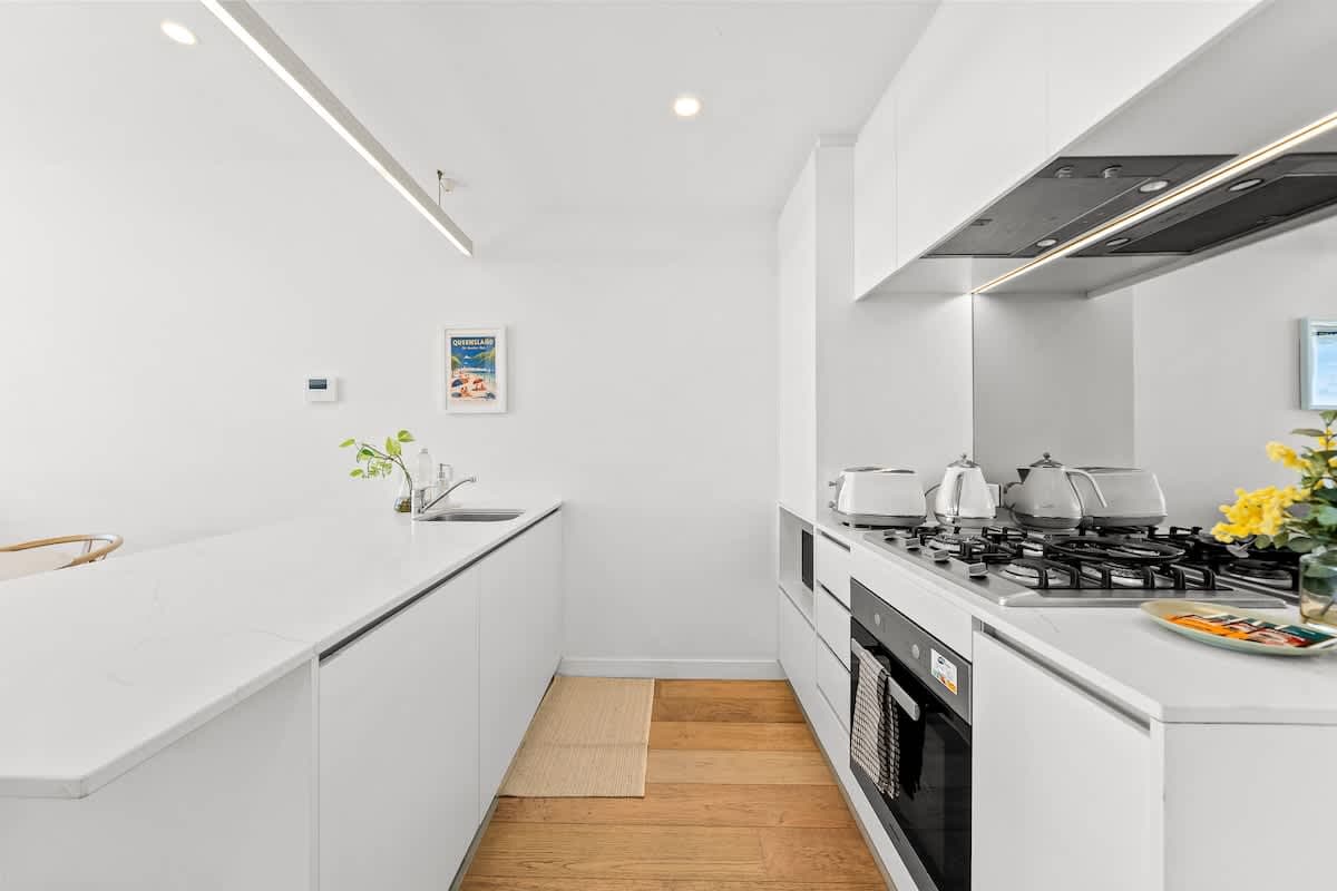 Furnished 2 Bedroom Apartment in Spring Hill