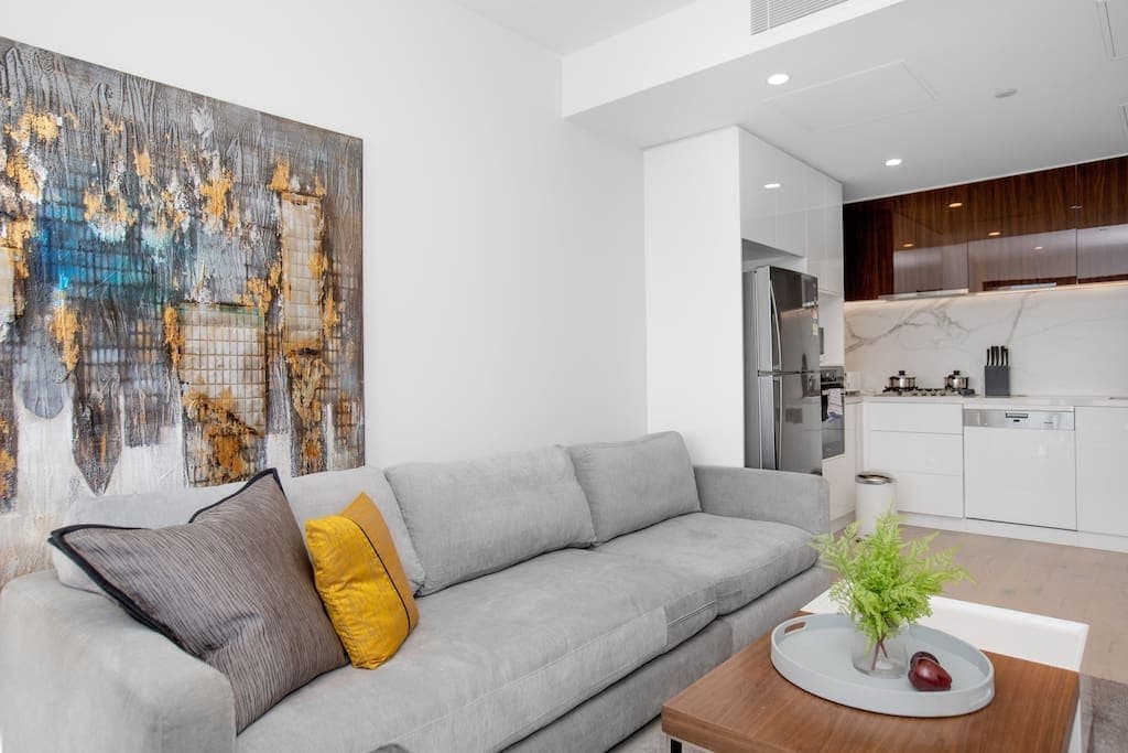 Furnished 2 Bedroom Apartment in Doncaster East