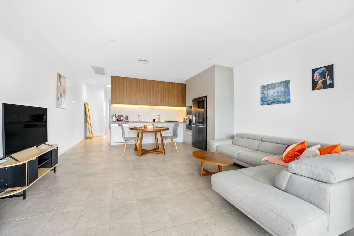 Furnished 2 Bedroom House in Doncaster